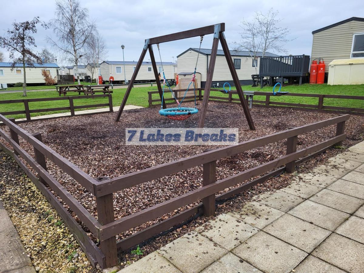 7 Lakes Breaks At 7 Lakes Country Park Holiday home